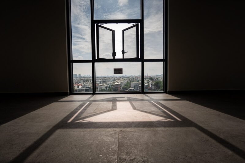Why a Comfortable Home Needs Fresh Air, Not Just Cold Air